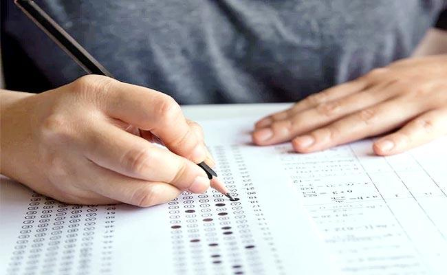 NEET UG 2025 Analysis: Challenging Physics Section Could Lower Overall Cut-Offs, Affecting Top Government Medical Colleges